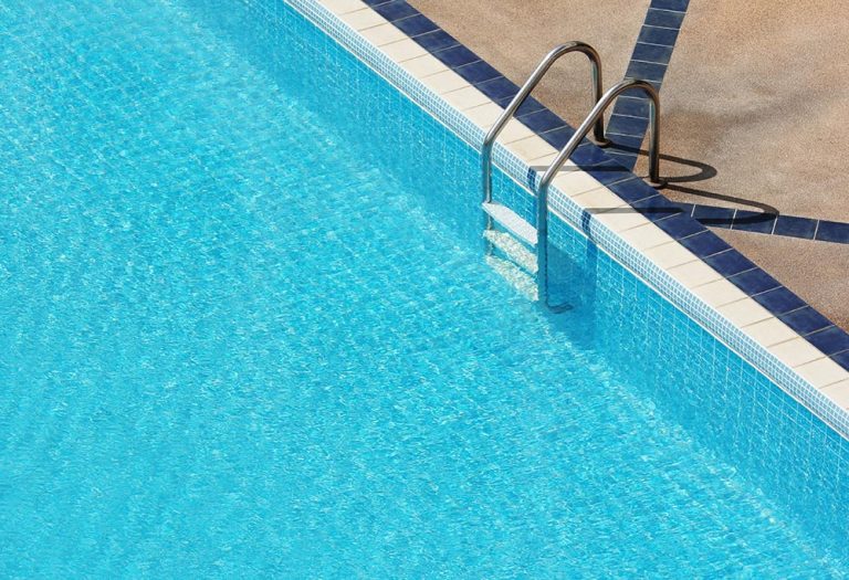 What is Black Spot? How to Prevent and Remove Black Spots in Your Pool
